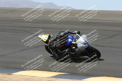 media/Apr-10-2022-SoCal Trackdays (Sun) [[f104b12566]]/Bowl (11am)/